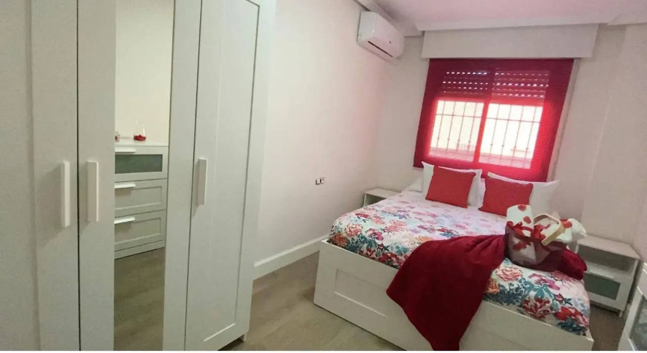 Almeria City View Apartment: Jacuzzi, Terrace & Beach Proximity Apartment